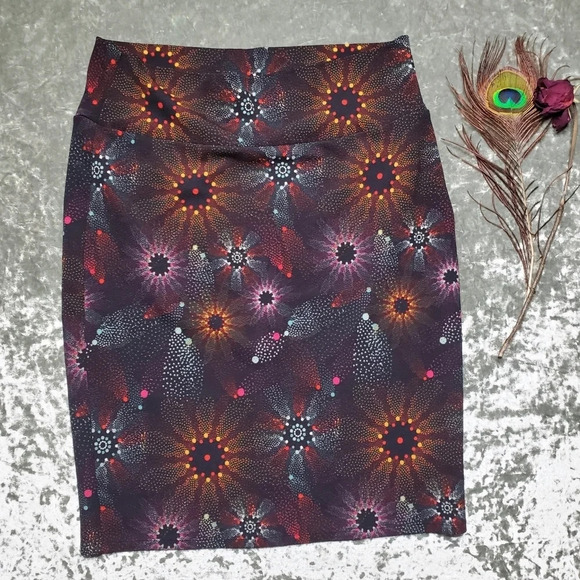 LuLaRoe Simply Comfortable Skirt - Picture 1 of 6